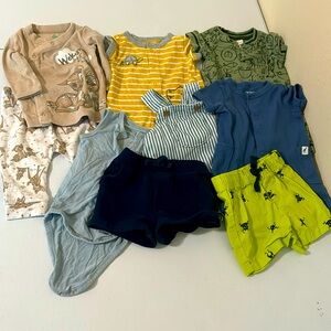 Bundle of cutes outfits baby boy size 0-3 months all are new condition